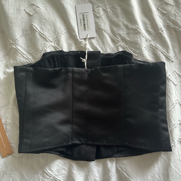 REFORMATION - Picture 3 of 4